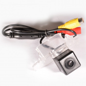 Штатная камера заднего вида IL Trade 9903 HONDA 4 – techzone.com.ua Штатная камера заднего вида IL Trade 9903 HONDA 4 – techzone.com.ua