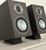Підставки настільні Taga Harmony TSS-10D Black 3 – techzone.com.ua