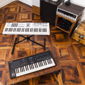 MIDI-клавіатура Arturia KeyLab 49 MkII Black Edition + V Collection 8.2 5 – techzone.com.ua MIDI-клавіатура Arturia KeyLab 49 MkII Black Edition + V Collection 8.2 5 – techzone.com.ua