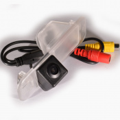 Штатна камера заднього виду IL Trade 9895, KIA 5 – techzone.com.ua Штатна камера заднього виду IL Trade 9895, KIA 5 – techzone.com.ua