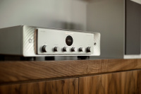 Стерео-підсилювач Marantz MODEL 40n Silver Gold 7 – techzone.com.ua Стерео-підсилювач Marantz MODEL 40n Silver Gold 7 – techzone.com.ua