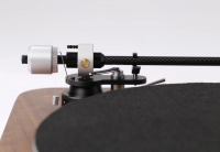 Програвач вінілу Elac Miracord 80 + Clearaudio Concept V2 Walnut 3 – techzone.com.ua Програвач вінілу Elac Miracord 80 + Clearaudio Concept V2 Walnut 3 – techzone.com.ua