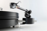 Проигрыватель виниловых пластинок TransRotor Max Nero 3 – techzone.com.ua Проигрыватель виниловых пластинок TransRotor Max Nero 3 – techzone.com.ua