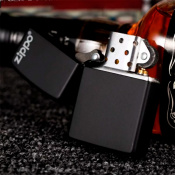 Запальничка Zippo 218 ZL BLACK MATTE w/ZIPPO LOGO 5 – techzone.com.ua Запальничка Zippo 218 ZL BLACK MATTE w/ZIPPO LOGO 5 – techzone.com.ua