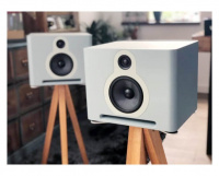 Полична акустика Guru Audio Q10 White 5 – techzone.com.ua Полична акустика Guru Audio Q10 White 5 – techzone.com.ua