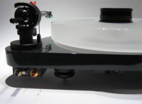 Проигрыватель виниловых пластинок Pro-Ject RPM 5 Carbon Quintet-Red Piano 2 – techzone.com.ua Проигрыватель виниловых пластинок Pro-Ject RPM 5 Carbon Quintet-Red Piano 2 – techzone.com.ua