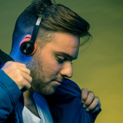 Наушники Jlab Rewind Wireless Retro Black (IEUHBREWINDRBLK4) 6 – techzone.com.ua