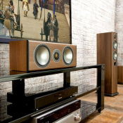 Центральный канал Monitor Audio BRONZE Centre Walnut 3 – techzone.com.ua Центральный канал Monitor Audio BRONZE Centre Walnut 3 – techzone.com.ua