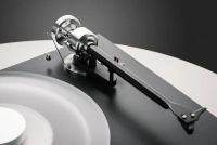 Програвач вінілу Pro-Ject Debut Reference 10 Pick It PRO B Satin Black 4 – techzone.com.ua Програвач вінілу Pro-Ject Debut Reference 10 Pick It PRO B Satin Black 4 – techzone.com.ua