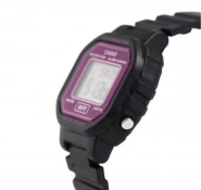 Жіночий годинник Casio Timeless Digital LA-20WH-4AEF 3 – techzone.com.ua