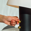 Настольная лампа со встроенным динамиком Jaune Fabrique Piccolo Speaker lamp Black 7 – techzone.com.ua