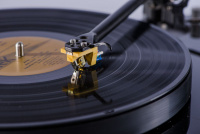 Картридж Van Den Hul The Crimson XGW Master Signature Wooden body 3 – techzone.com.ua Картридж Van Den Hul The Crimson XGW Master Signature Wooden body 3 – techzone.com.ua