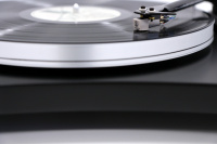 Проигрыватель виниловых пластинок New Horizon 201 Black (AT-3600L) 4 – techzone.com.ua Проигрыватель виниловых пластинок New Horizon 201 Black (AT-3600L) 4 – techzone.com.ua