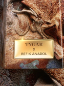 Bvlgari Le Gemme Tygar X Refik Anadol Парфумована вода для чоловіків 125 мл 6 – techzone.com.ua Bvlgari Le Gemme Tygar X Refik Anadol Парфумована вода для чоловіків 125 мл 6 – techzone.com.ua