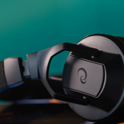 Професійні бездротові DJ-навушники з передавачем Pioneer HDJ-F10-TX Black 11 – techzone.com.ua Професійні бездротові DJ-навушники з передавачем Pioneer HDJ-F10-TX Black 11 – techzone.com.ua