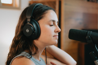 Навушники ADAM AUDIO H200 10 – techzone.com.ua