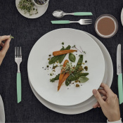 Столовый набор Victorinox Swiss Modern Table Set 6.9096.11W41.12 3 – techzone.com.ua Столовый набор Victorinox Swiss Modern Table Set 6.9096.11W41.12 3 – techzone.com.ua