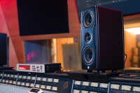 Студійний монітор IK Multimedia iLoud Precision MTM MKII 6 – techzone.com.ua Студійний монітор IK Multimedia iLoud Precision MTM MKII 6 – techzone.com.ua