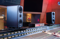 Студійний монітор IK Multimedia iLoud Precision MTM MKII 7 – techzone.com.ua Студійний монітор IK Multimedia iLoud Precision MTM MKII 7 – techzone.com.ua