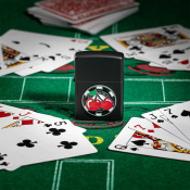Запальничка Zippo 218 Cherries Poker Chip 48905 5 – techzone.com.ua Запальничка Zippo 218 Cherries Poker Chip 48905 5 – techzone.com.ua