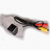 Штатна камера заднього виду IL Trade 1356, KIA 5 – techzone.com.ua Штатна камера заднього виду IL Trade 1356, KIA 5 – techzone.com.ua