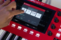 AKAI MPC KEY 37 MIDI клавіатура 7 – techzone.com.ua AKAI MPC KEY 37 MIDI клавіатура 7 – techzone.com.ua