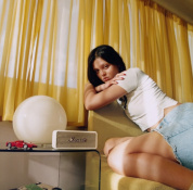 Портативна колонка Marshall Emberton III Sage (1007861) 5 – techzone.com.ua Портативна колонка Marshall Emberton III Sage (1007861) 5 – techzone.com.ua