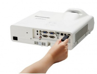 Проектор Panasonic PT-TW350 3 – techzone.com.ua Проектор Panasonic PT-TW350 3 – techzone.com.ua