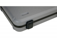 Кейс для електрогітари FENDER DELUXE MOLDED STRAT/TELE CASE SILVER/BLUE 4 – techzone.com.ua Кейс для електрогітари FENDER DELUXE MOLDED STRAT/TELE CASE SILVER/BLUE 4 – techzone.com.ua