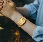 Наручний годинник Casio Vintage Edgy AQ-240EG-9AEF 5 – techzone.com.ua