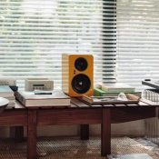 Активна полочна колонка Jamo C705PA MKII High Gloss Yellow 5 – techzone.com.ua