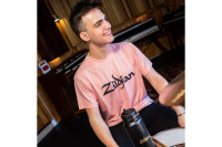 ZILDJIAN CLASSIC LOGO PINK T-SHIRT 2XL Футболка 6 – techzone.com.ua ZILDJIAN CLASSIC LOGO PINK T-SHIRT 2XL Футболка 6 – techzone.com.ua