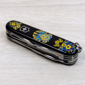 Складаний ніж Victorinox HUNTSMAN UKRAINE Українські мотиви 1.3713.3.T1370u 4 – techzone.com.ua
