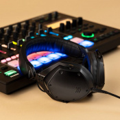 Навушники V-Moda M200BK 9 – techzone.com.ua Навушники V-Moda M200BK 9 – techzone.com.ua