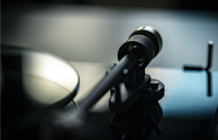 Проигрыватель винила Pro-Ject T2 High Gloss Black Rainier 5 – techzone.com.ua Проигрыватель винила Pro-Ject T2 High Gloss Black Rainier 5 – techzone.com.ua