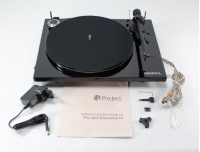 Проигрыватель виниловых пластинок Pro-Ject Essential III Hp OM10 Piano 3 – techzone.com.ua Проигрыватель виниловых пластинок Pro-Ject Essential III Hp OM10 Piano 3 – techzone.com.ua