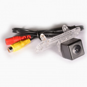 Штатная камера заднего вида IL Trade 9832, MERCEDES 4 – techzone.com.ua Штатная камера заднего вида IL Trade 9832, MERCEDES 4 – techzone.com.ua