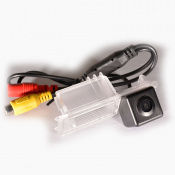 Штатна камера заднього виду IL Trade 9538, VOLKSWAGEN / SKODA / SEAT 2 – techzone.com.ua Штатна камера заднього виду IL Trade 9538, VOLKSWAGEN / SKODA / SEAT 2 – techzone.com.ua