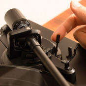 Програвач вінілу Gadhouse Mathis Turntable (GAD2401) 10 – techzone.com.ua Програвач вінілу Gadhouse Mathis Turntable (GAD2401) 10 – techzone.com.ua