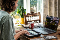 MIDI клавіатура NOVATION Launchkey Mini 25 MK4 11 – techzone.com.ua MIDI клавіатура NOVATION Launchkey Mini 25 MK4 11 – techzone.com.ua