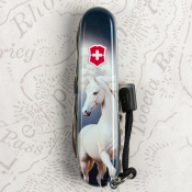 Складной нож Victorinox HUNTSMAN ZODIAC Магический конь 1.3713.3.Z5280pk 11 – techzone.com.ua Складной нож Victorinox HUNTSMAN ZODIAC Магический конь 1.3713.3.Z5280pk 11 – techzone.com.ua
