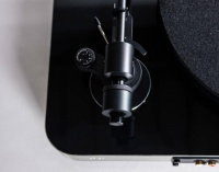 Програвач вінілу Elac Miracord 70 Black High Gloss 5 – techzone.com.ua Програвач вінілу Elac Miracord 70 Black High Gloss 5 – techzone.com.ua