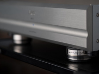 Ізолятор IsoAcoustics Orea Bordeaux 4 – techzone.com.ua Ізолятор IsoAcoustics Orea Bordeaux 4 – techzone.com.ua