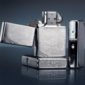 Запальничка Zippo 230 Classic Brushed Chrome Vintage with Slashes 6 – techzone.com.ua