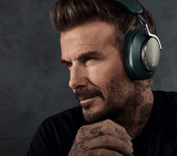 Навушники з мікрофоном Bowers & Wilkins PX8 Dark Forest 7 – techzone.com.ua Навушники з мікрофоном Bowers & Wilkins PX8 Dark Forest 7 – techzone.com.ua