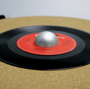 Адаптер на 45 обертів для вінілових платівок GOKA GK-R23D 4 – techzone.com.ua Адаптер на 45 обертів для вінілових платівок GOKA GK-R23D 4 – techzone.com.ua