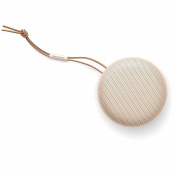 Портативная акустика Bang & Olufsen Beosound A1 2nd Gen Gold Tone 5 – techzone.com.ua Портативная акустика Bang & Olufsen Beosound A1 2nd Gen Gold Tone 5 – techzone.com.ua