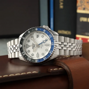Чоловічий годинник Seiko 5 Sports SKX GMT SSK033K1 7 – techzone.com.ua Чоловічий годинник Seiko 5 Sports SKX GMT SSK033K1 7 – techzone.com.ua