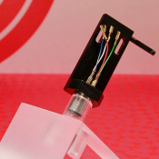 Хедшелл Ortofon LH-2000 headshell 4 – techzone.com.ua Хедшелл Ortofon LH-2000 headshell 4 – techzone.com.ua