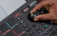MIDI контроллер Akai Professional MPC Studio II 6 – techzone.com.ua MIDI контроллер Akai Professional MPC Studio II 6 – techzone.com.ua
